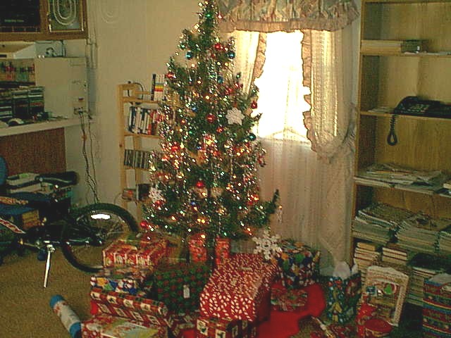 Image of dec27$10.jpg